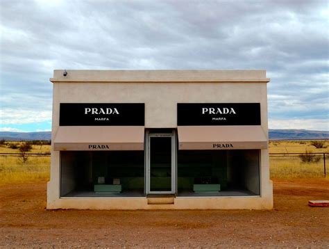 La ‘no tienda’ de Prada cumple 10 años en mitad del 